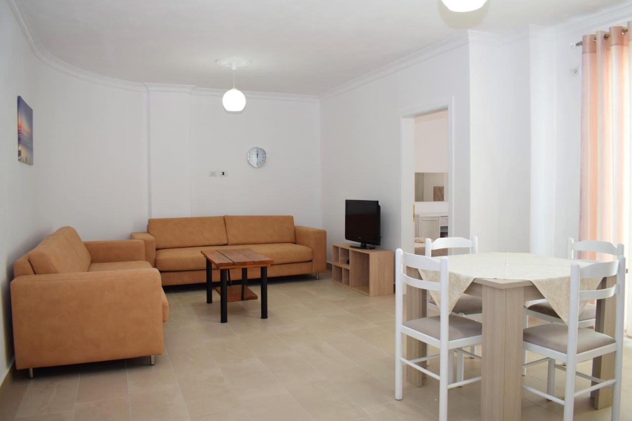 Best Summer Apartment Golem  Eksteriør billede