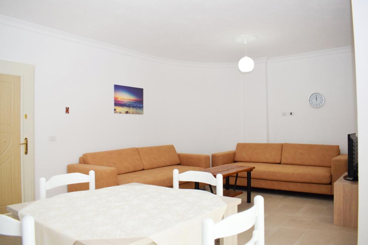Best Summer Apartment Golem  Eksteriør billede