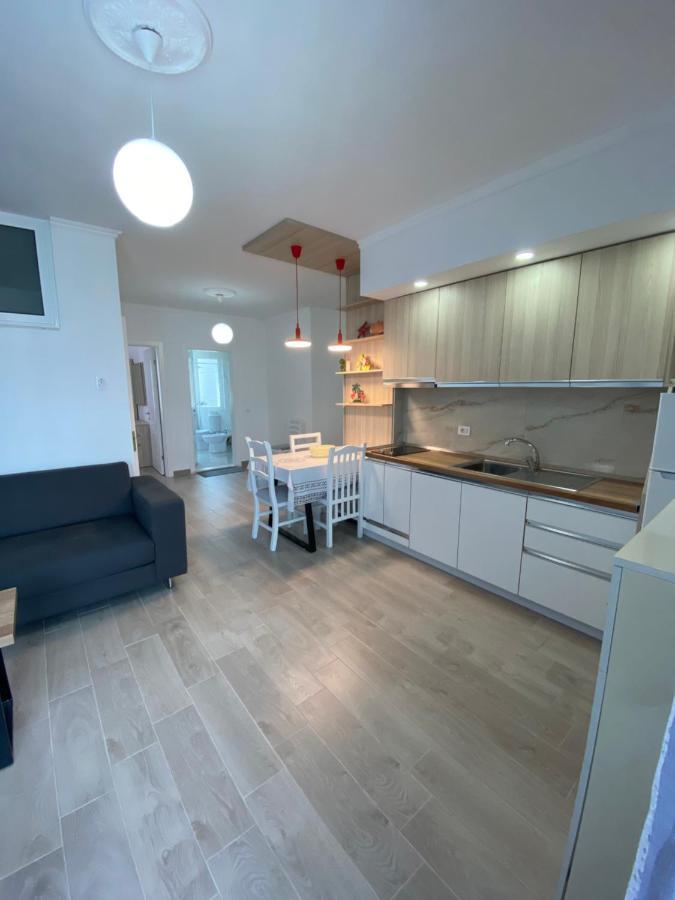 Best Summer Apartment Golem  Eksteriør billede