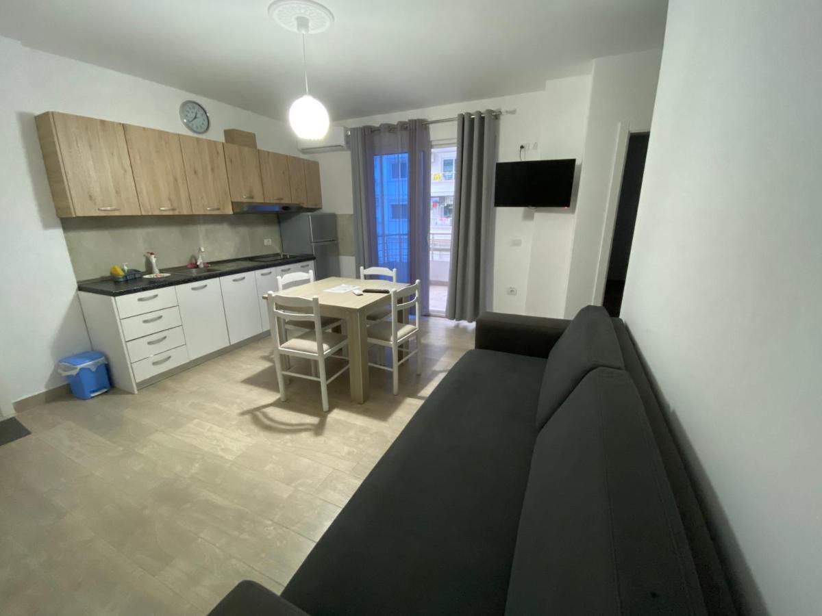 Best Summer Apartment Golem  Eksteriør billede